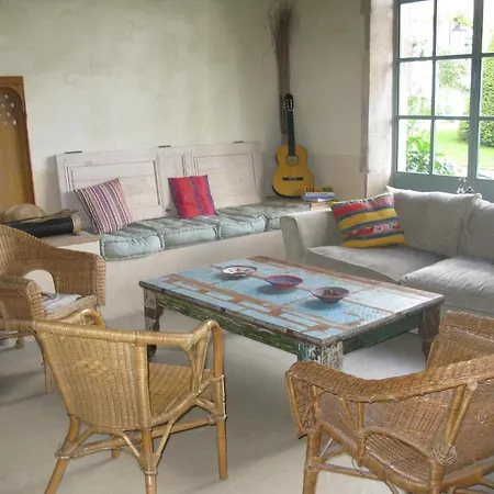Bed & Breakfast Les Cours Du Clain