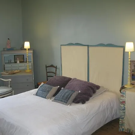 Bed & Breakfast Les Cours Du Clain *