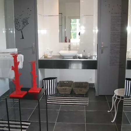 Bed & Breakfast Les Cours Du Clain Poitiers