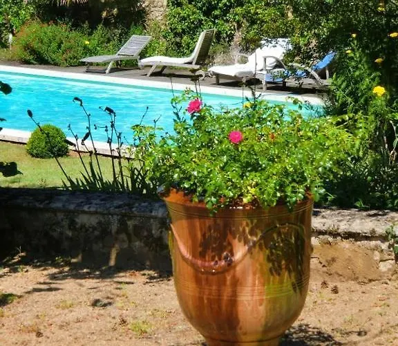 فندق مبيت وإفطار Les Cours Du Clain