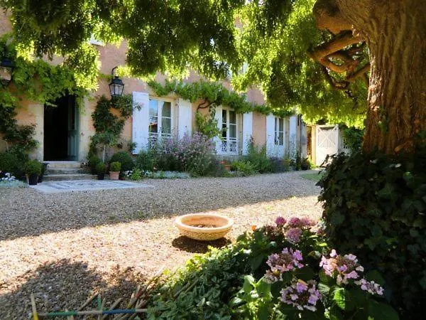 فندق مبيت وإفطار Les Cours Du Clain *