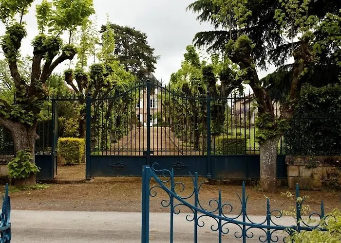 Les Cours Du Clain فندق مبيت وإفطار *