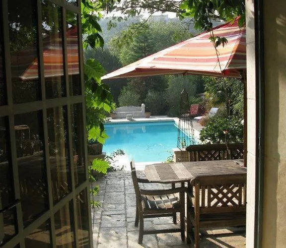 فندق مبيت وإفطار Les Cours Du Clain بواتييه