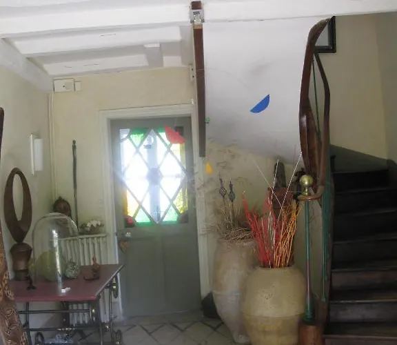 فندق مبيت وإفطار Les Cours Du Clain *