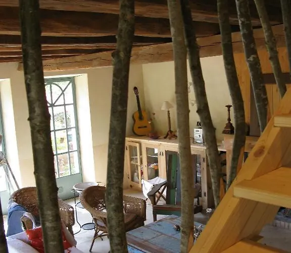 فندق مبيت وإفطار Les Cours Du Clain